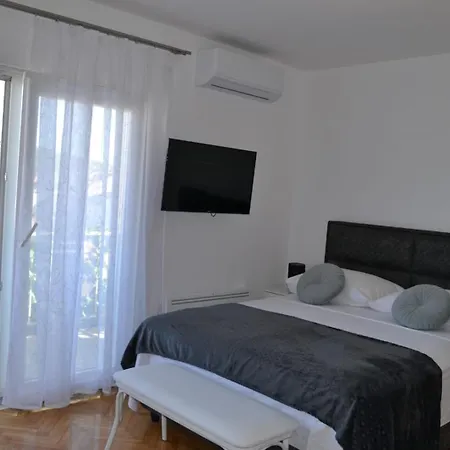 Studio Apartman Draga Apartment
